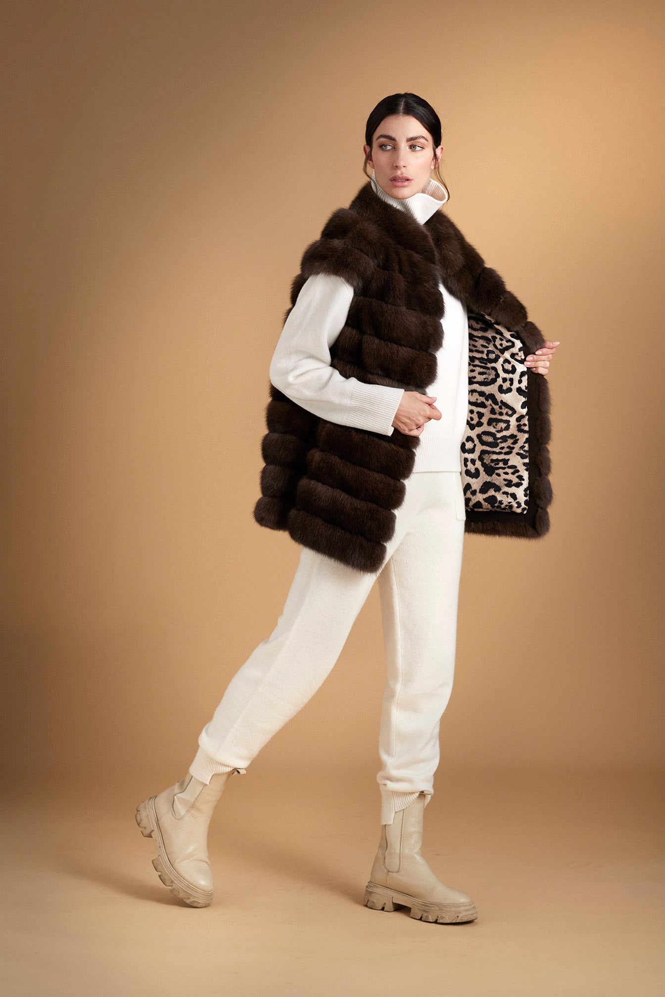 SABLE VEST